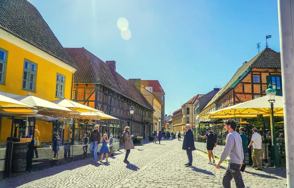 Så hittar du barnvakt i Malmö
